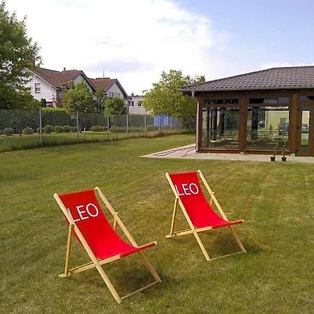 Leo Hostel